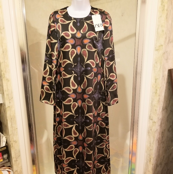 Zara Dresses & Skirts - NWT size M, Zara printed maxi dress